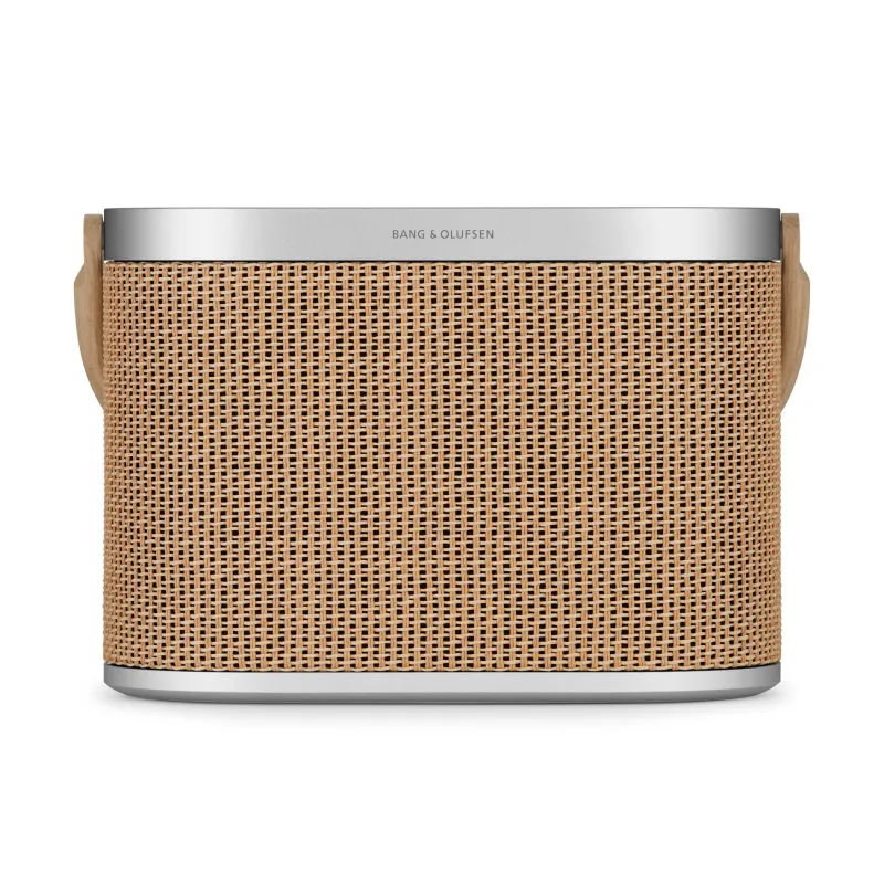 Портативная колонка с беспроводной зарядкой Bang & Olufsen Beosound A5 