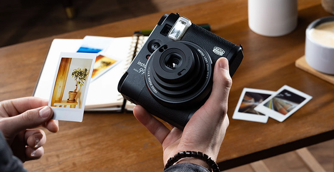 Фотоаппарат моментальной печати Fujifilm Instax Mini 99 чёрный Фотоаппарат моментальной печати Fujifilm Instax Mini 99 чёрный - 5