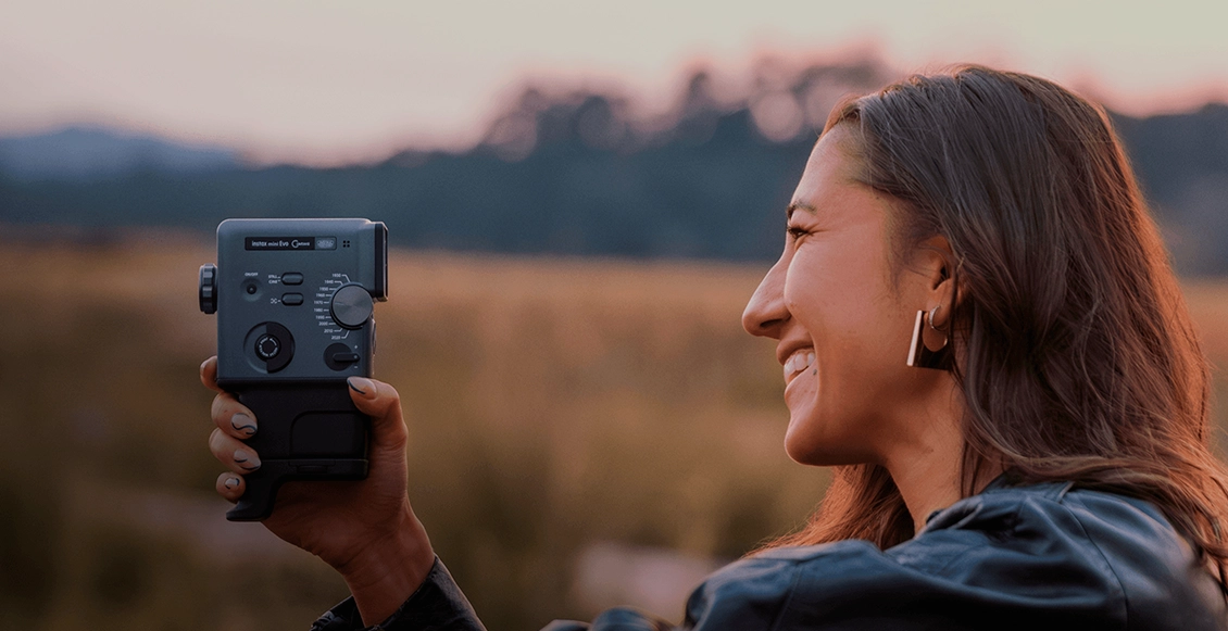 Гибридный фотоаппарат моментальной печати Fujifilm Instax Mini Evo Cinema чёрный Гибридный фотоаппарат моментальной печати Fujifilm Instax Mini Evo Cinema чёрный - 5